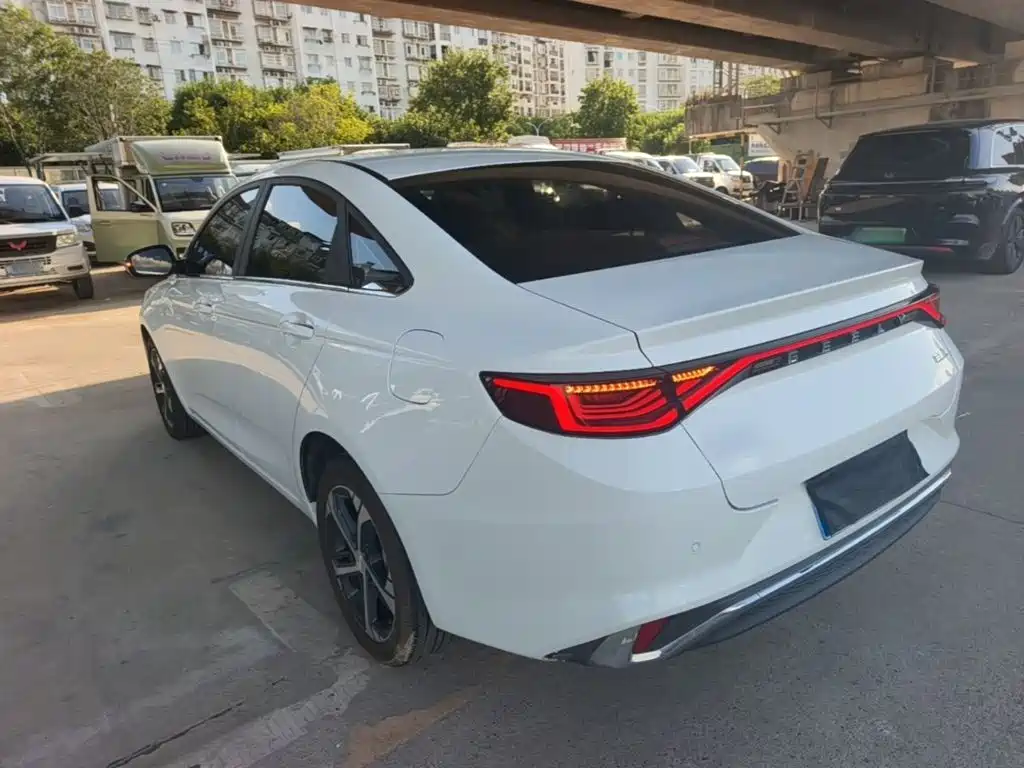 Geely Emgrand L 2022 2022 1.4T CVT Flagship