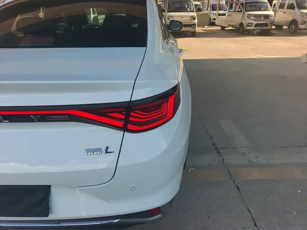 Geely Emgrand L 2022 2022 1.4T CVT Flagship