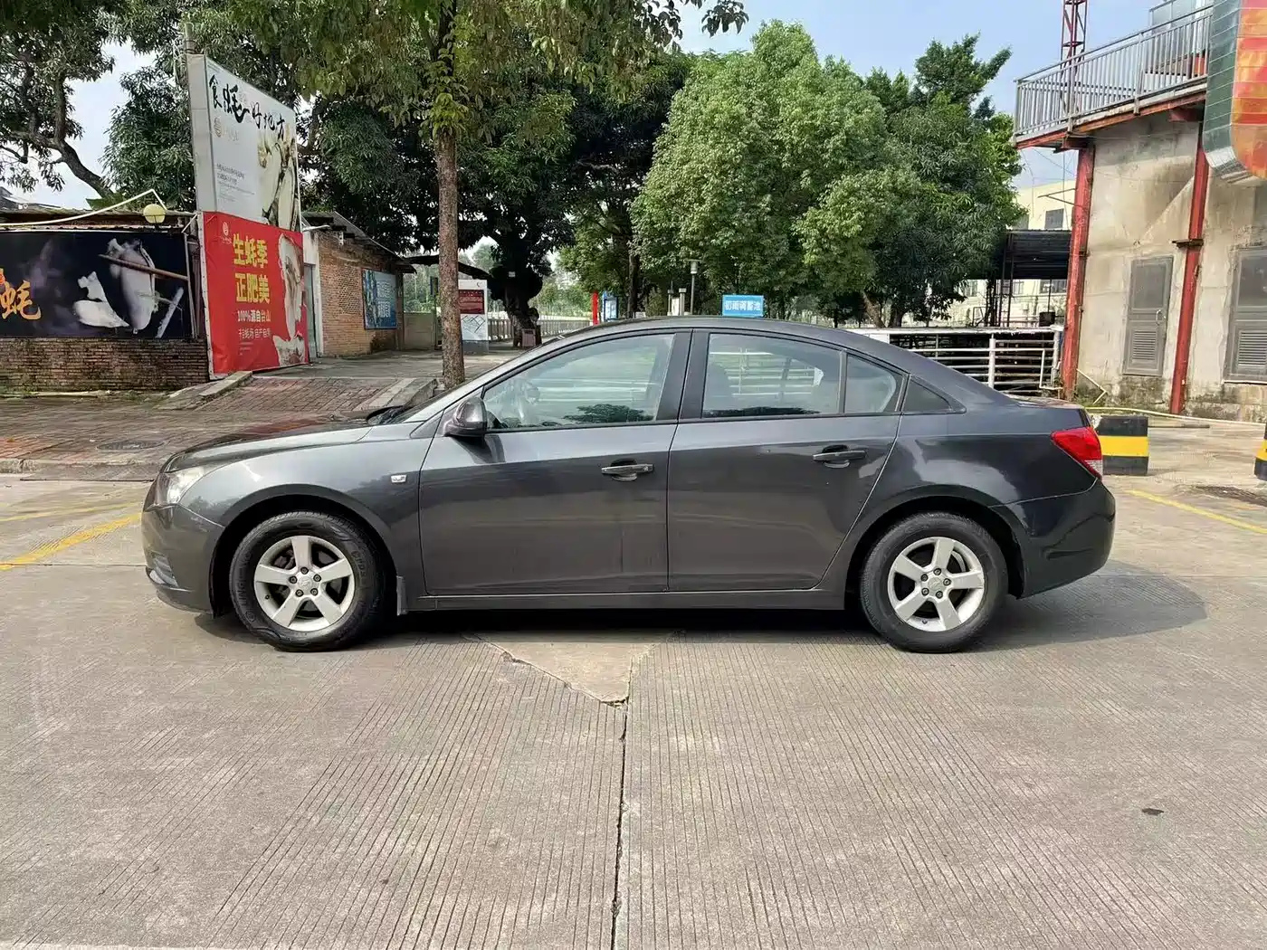 Chevrolet Cruze 2013 1.6L SL MT фото 10