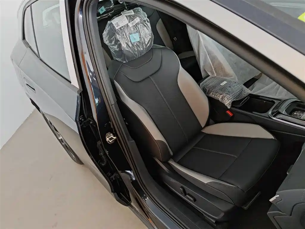 Volkswagen ID.4 CROZZ 2025 Pure Enjoyment Edition фото 25