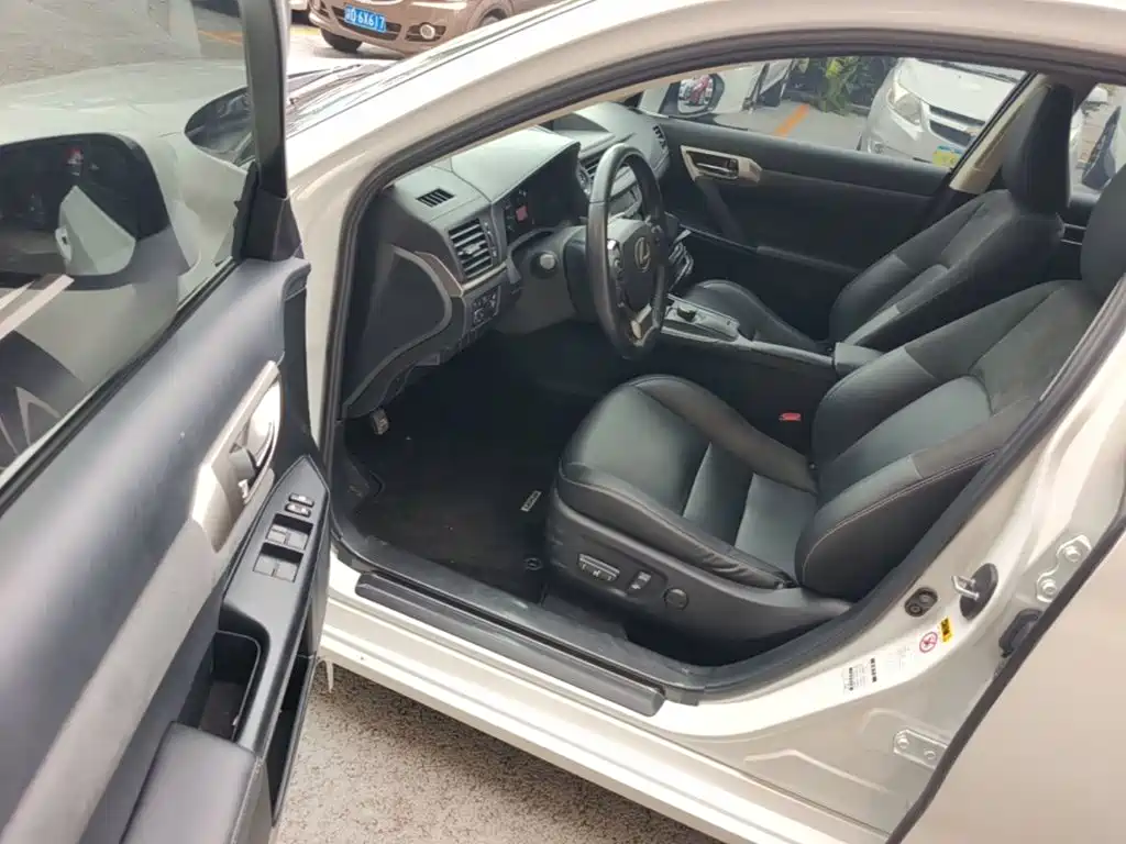 Lexus CT 2018 2017 CT200h Comfort (Single Color, China V)