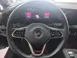 Photo 9 - Volkswagen Golf GTI