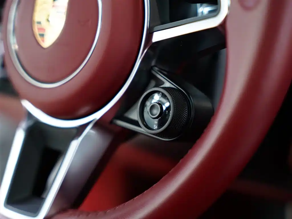 Porsche 911 2016 Carrera 3.0T фото 46