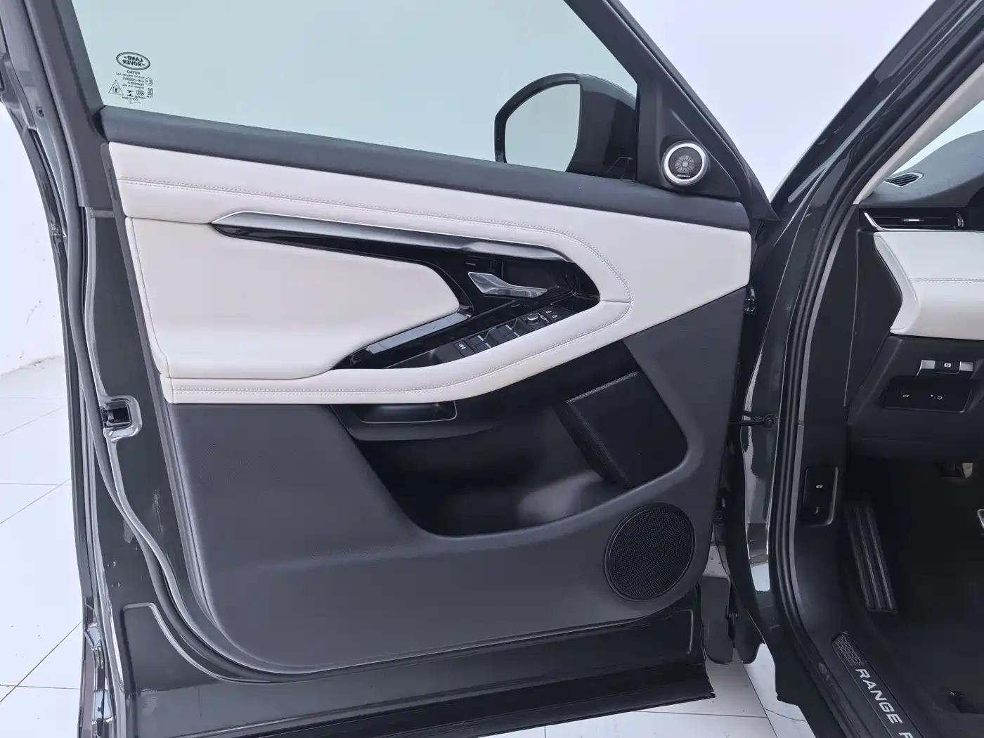 LAND ROVER RANGE ROVER AURORA