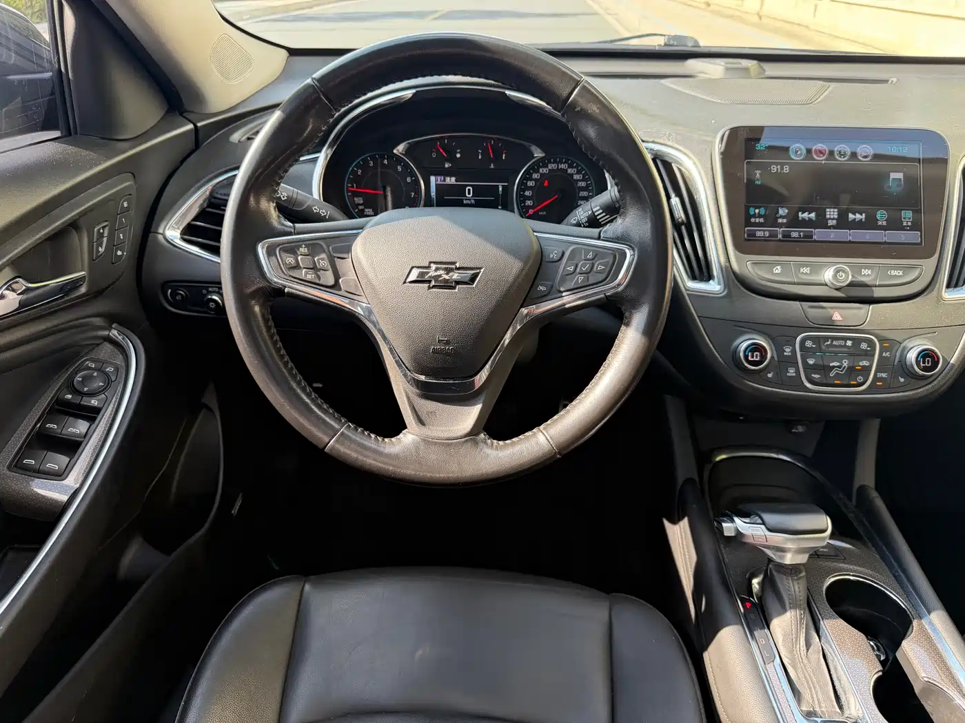 Фото 9 - Chevrolet Malibu XL