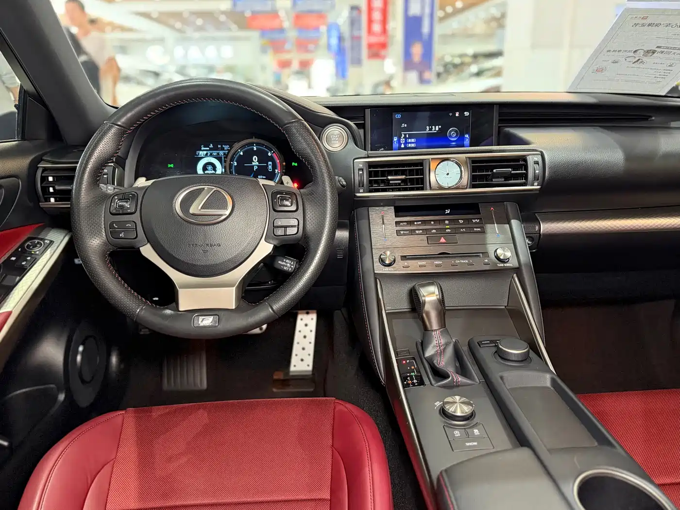 Lexus IS 2017 300 F SPORT фото 10