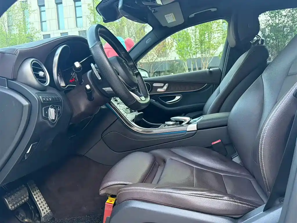Mercedes-Benz GLC 2018 Facelift GLC 260 4MATIC Luxury фото 9