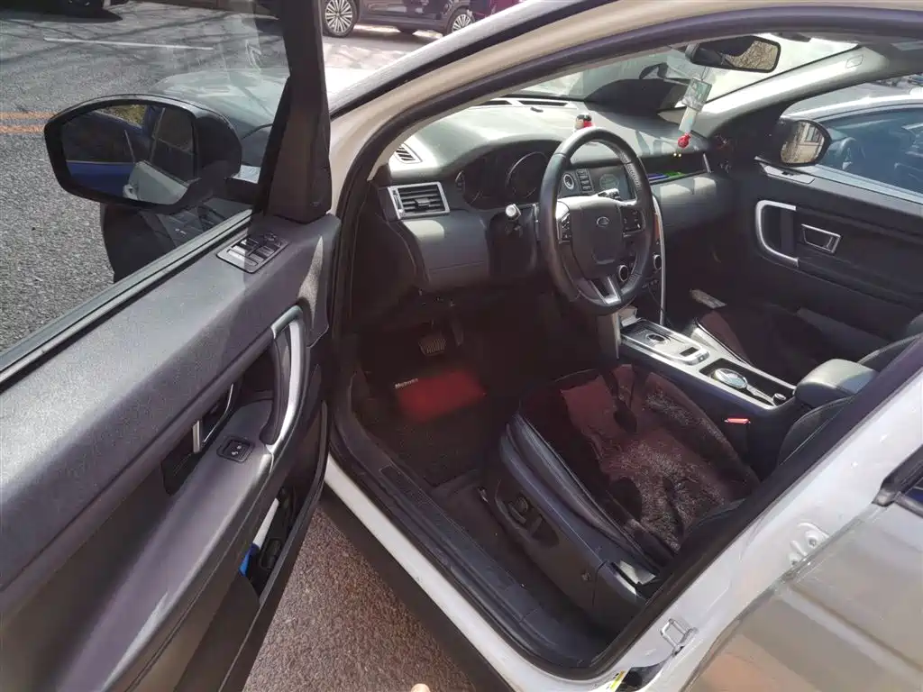 Land Rover Discovery Sport 2017 2.0T SE фото 14