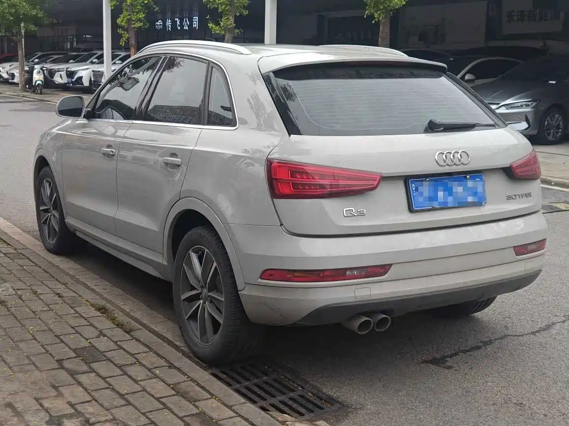 Фото 9 - Audi Q3