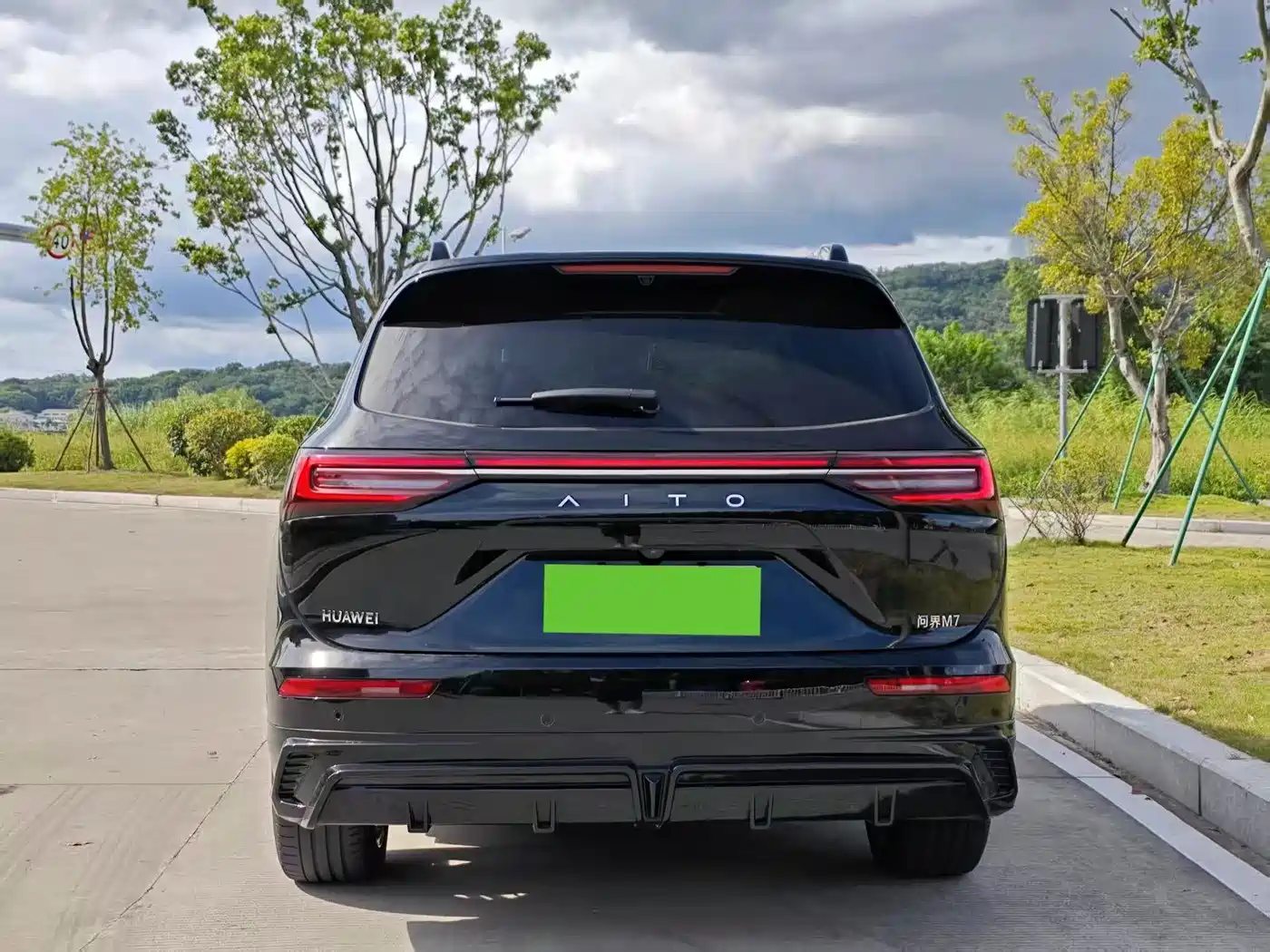 AITO Wenjie AITO M7 2024 1.5T Smart AWD Max Edition 5-Seater фото 4