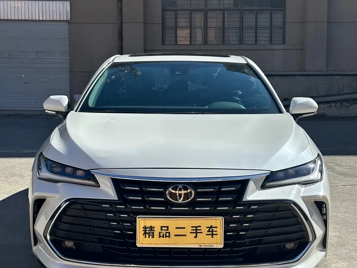 Toyota Avalon 2022 2.0L XLE Premium