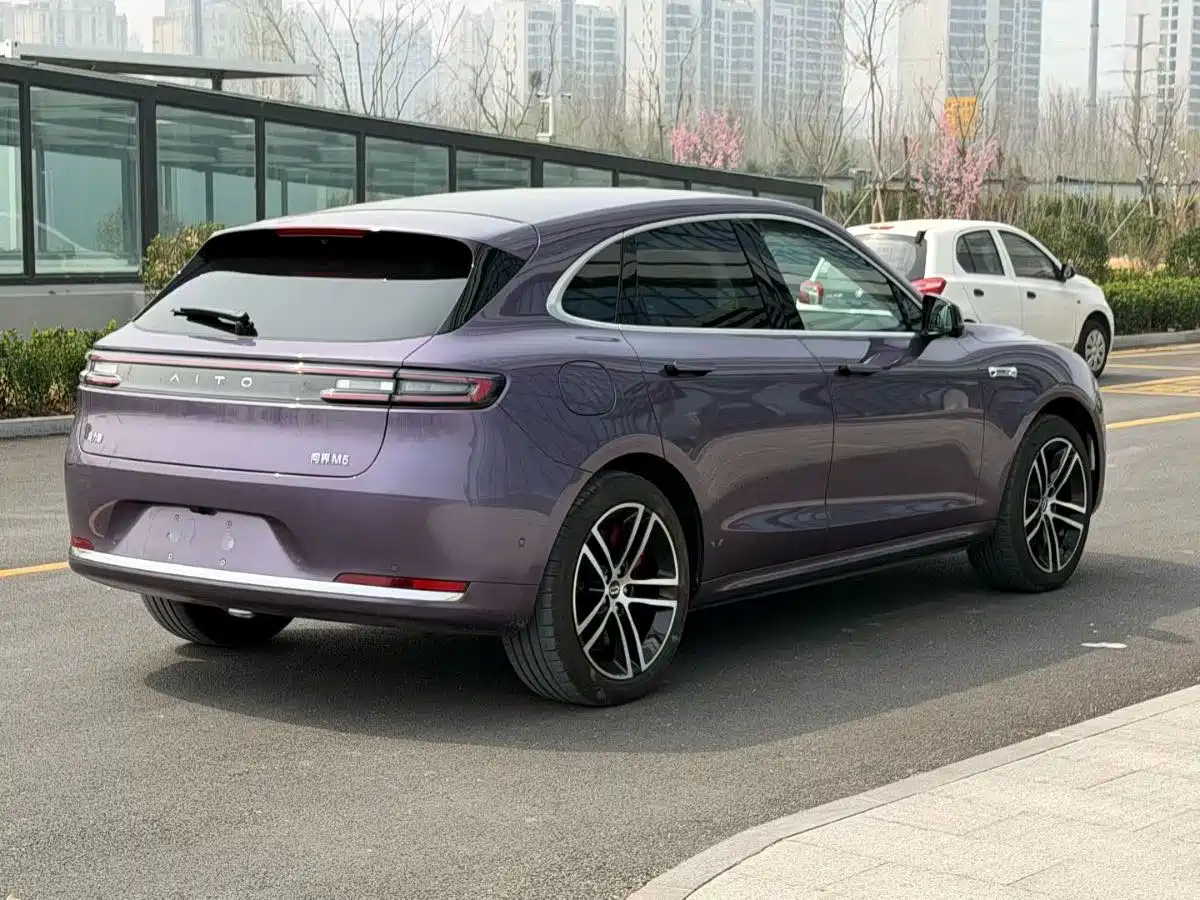 AITO Wenjie AITO M5 2025 Extended Range Ultra AWD фото 6