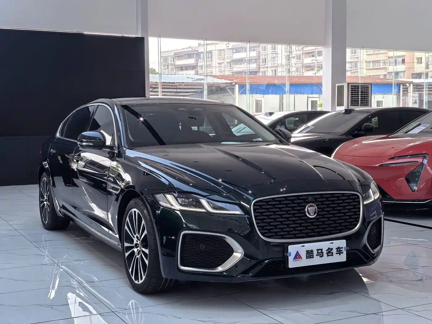 Jaguar XFL 2025 2025 2.0T P250 FWD Luxury Edition