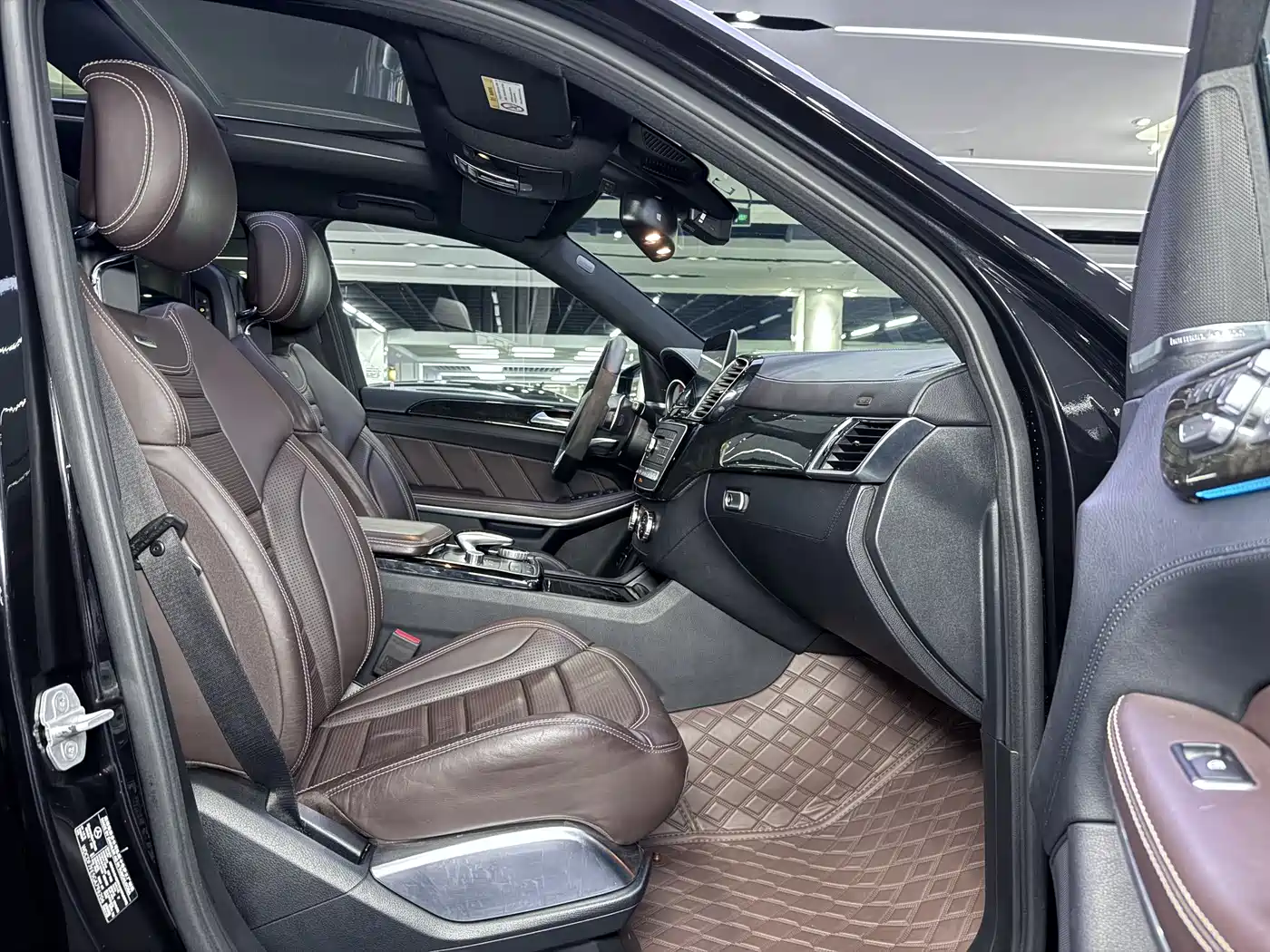 Mercedes-Benz GLS AMG 2016 AMG GLS 63 4MATIC фото 10