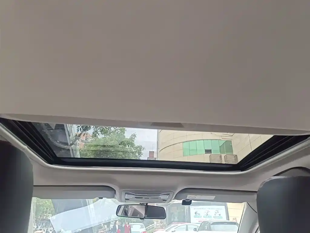 Toyota Corolla 2017 Facelift 1.2T S-CVT GL-i фото 18