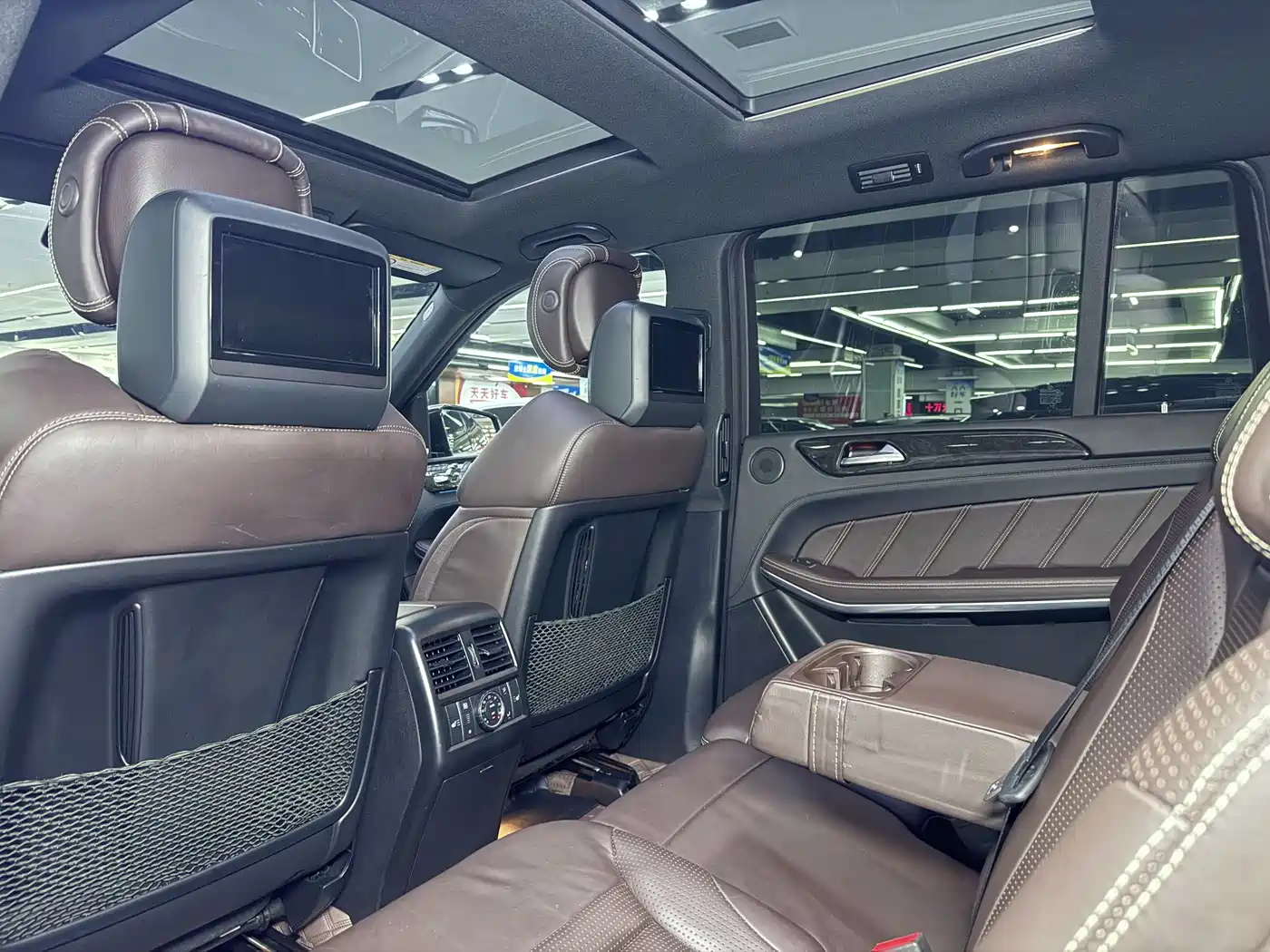 Mercedes-Benz GLS AMG 2016 AMG GLS 63 4MATIC фото 14