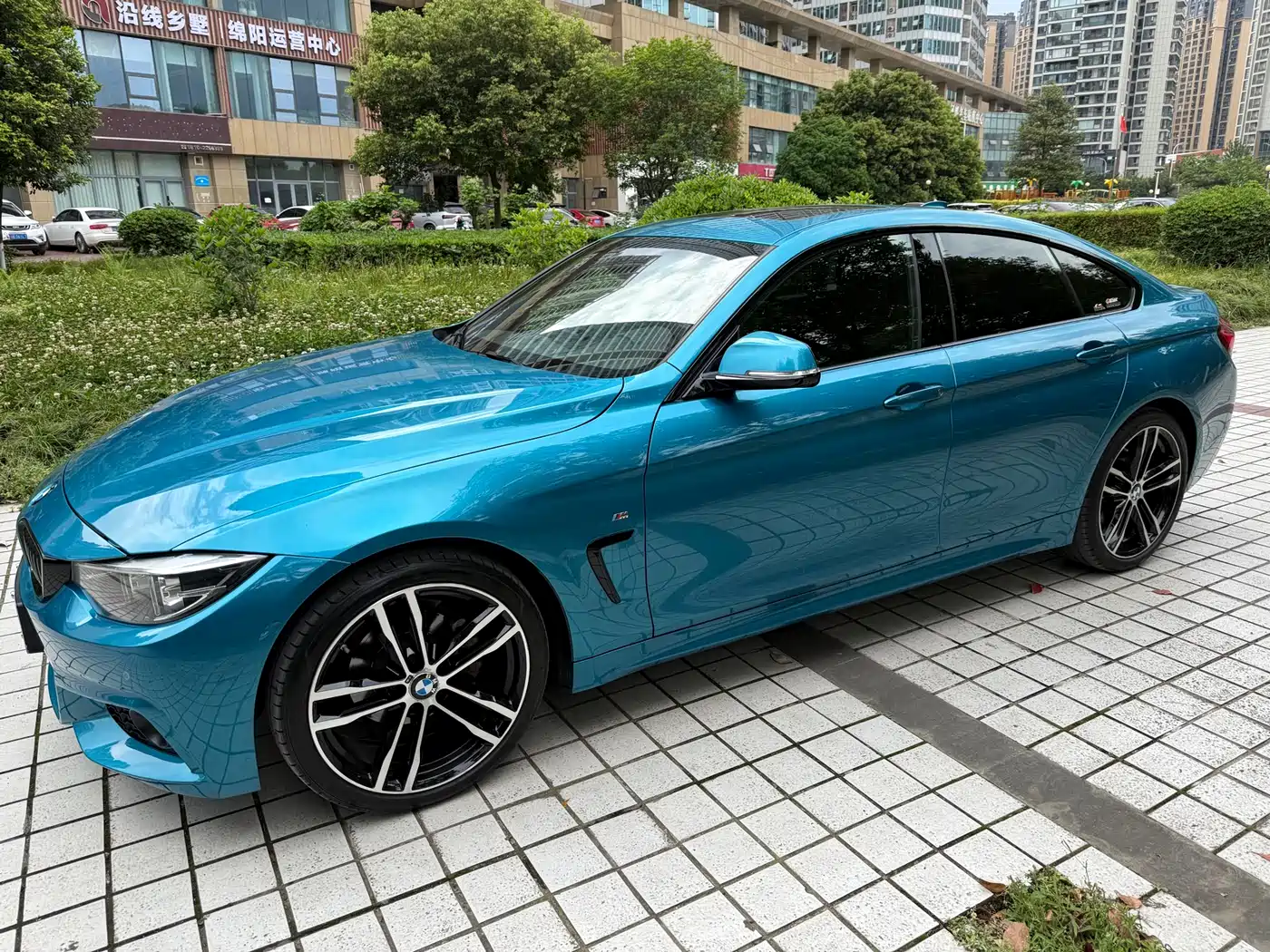 BMW 4 Series 2017 425i Gran Coupe Leading M Sport Package фото 8
