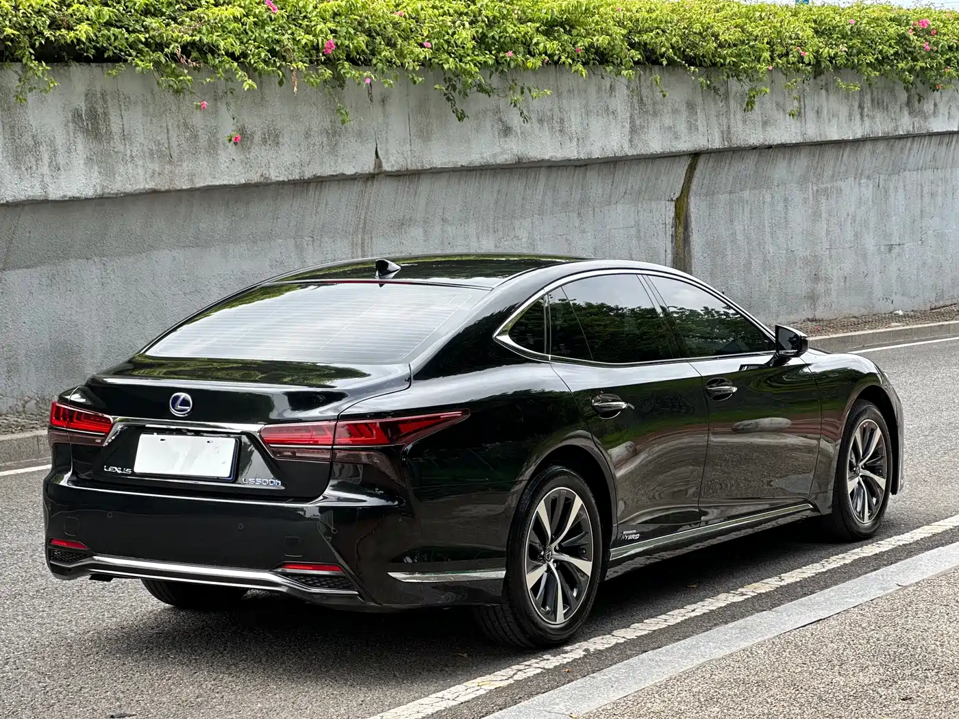 Lexus LS 2022 2021 500h Premium Edition