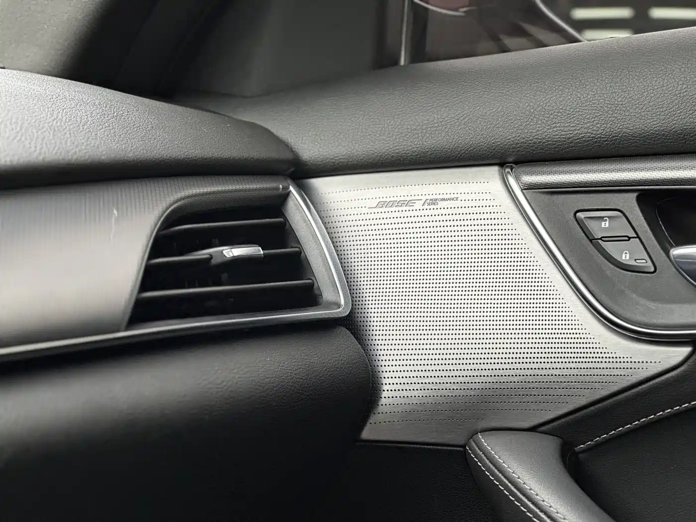 Cadillac CT5 2021 28T Leading Sport фото 13