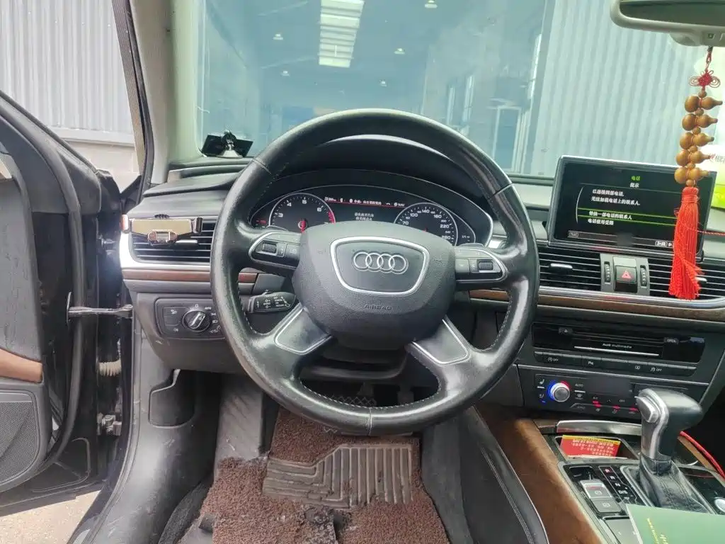 Photo 3 - Audi A6L