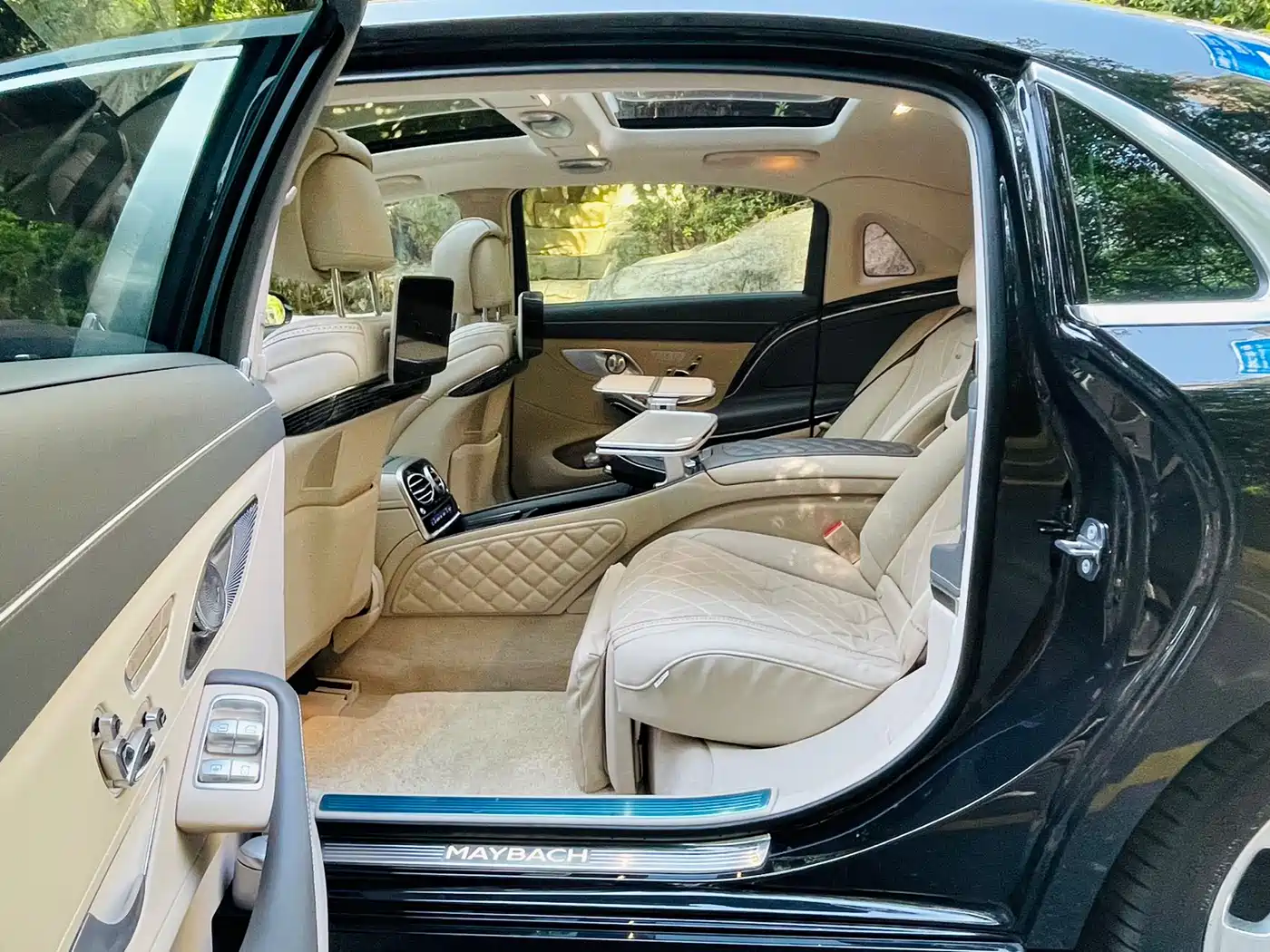 Mercedes-Benz Maybach S-Class 2018 Model S 680 фото 20
