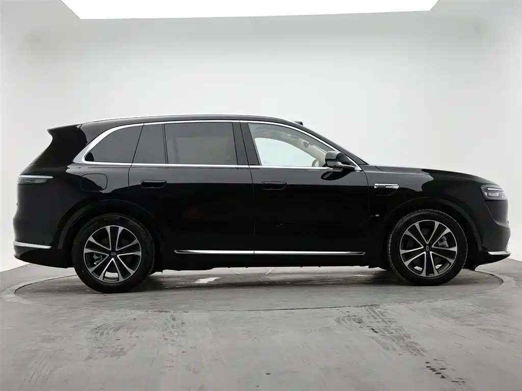 AITO Wenjie AITO M7 2026 Extended Range Max AWD 5-seater фото 5