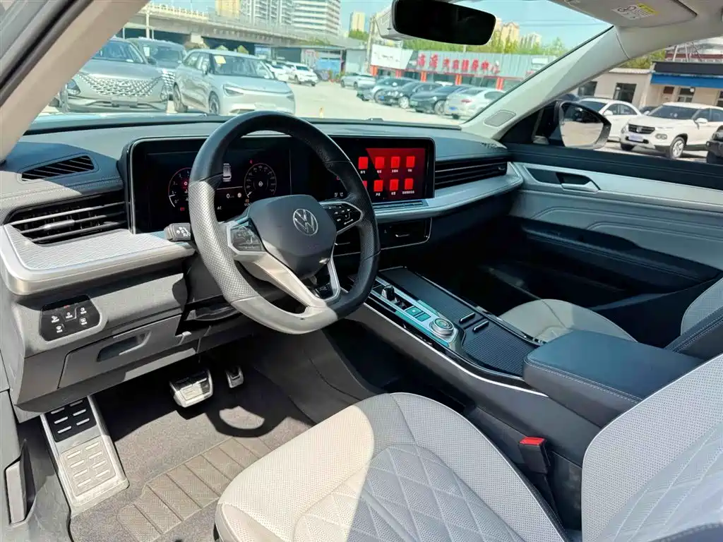 Volkswagen Talagon 2023 380TSI 4WD R-Line Launch Edition фото 8