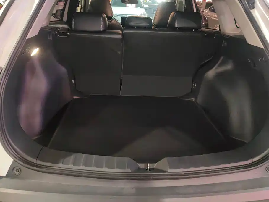 Photo 4 - Toyota Corolla Cross