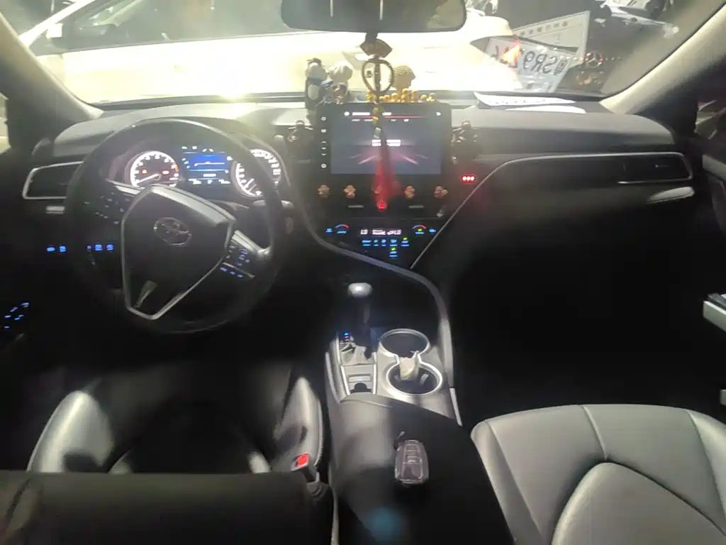 Toyota Camry 2023 2022 2.0GVP Leading Edition