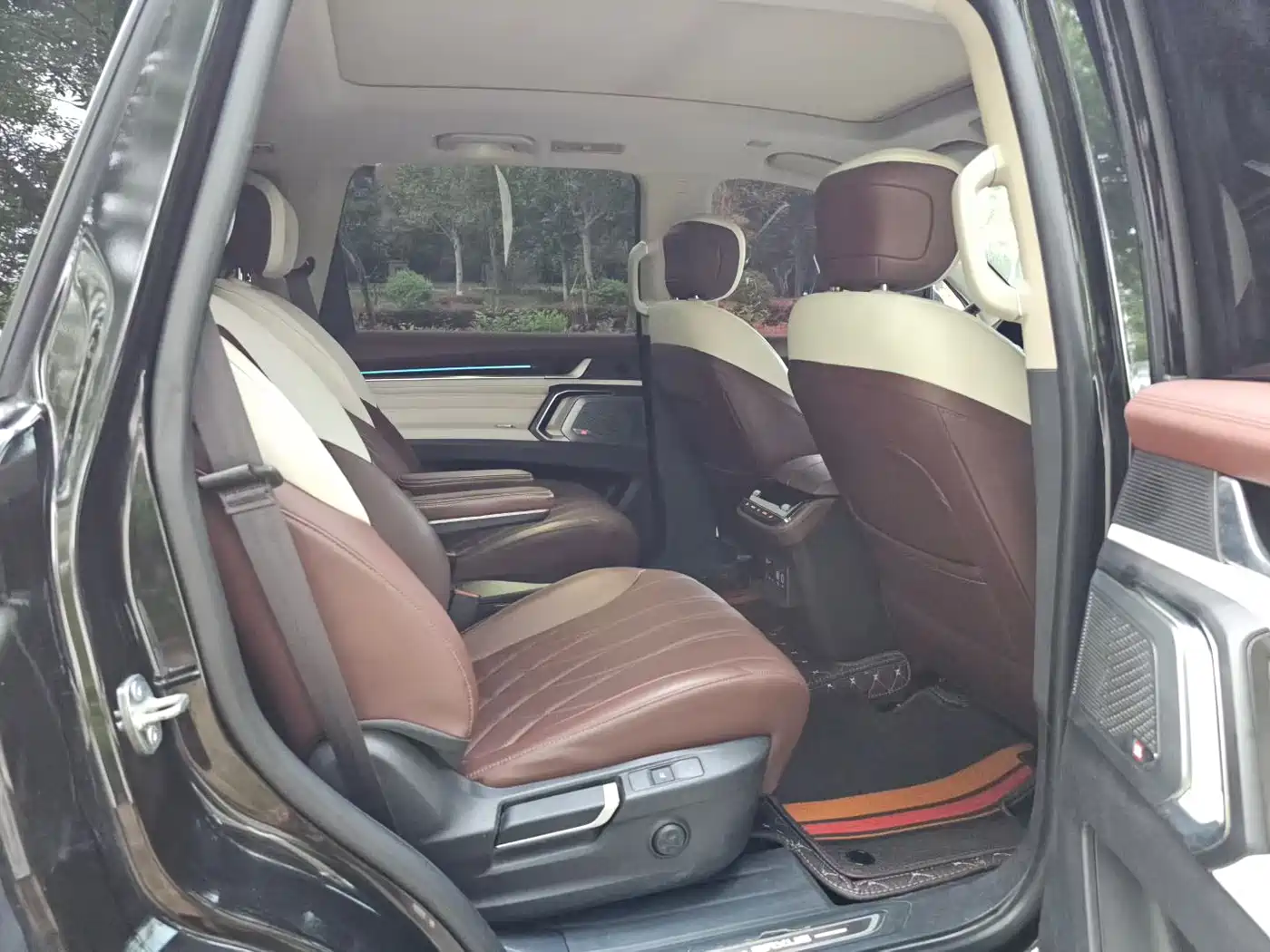 SAIC Maxus Territory 2023 2.0T Raging Flagship 6-Seater фото 6