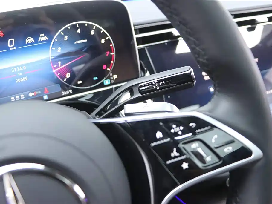 Mercedes-Benz E-Class 2025 Facelift E 300 L Luxury фото 11