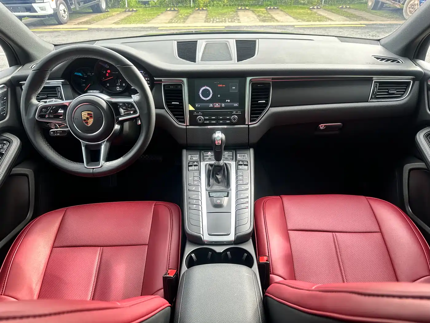 Porsche Macan 2017 Macan 2.0T фото 14