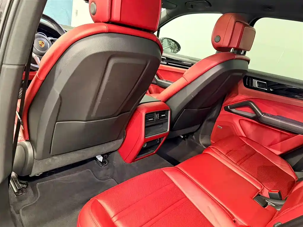 PORSCHE CAYENNE NEW ENERGY