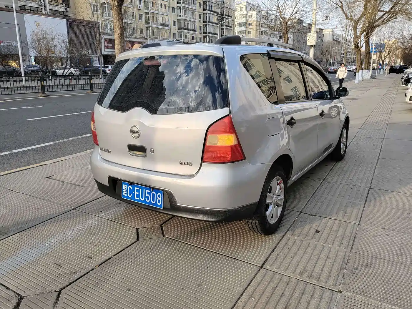 Nissan Livina 2009 2009 Model 1.6L Manual All-round Type