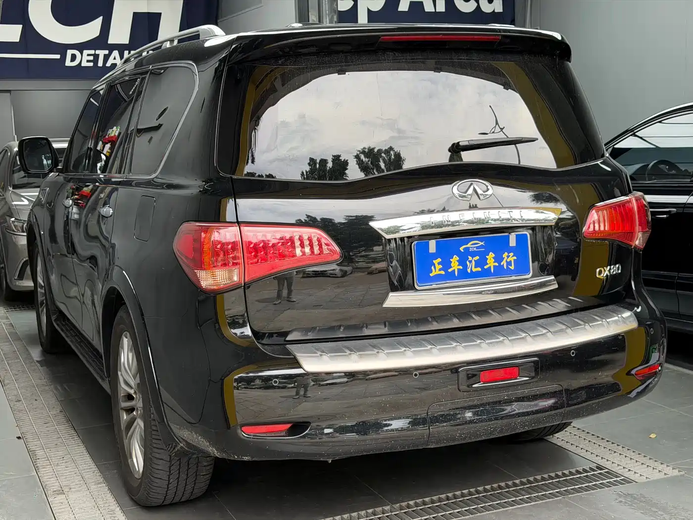 Infiniti QX80 2017 2016 5.6L 4WD