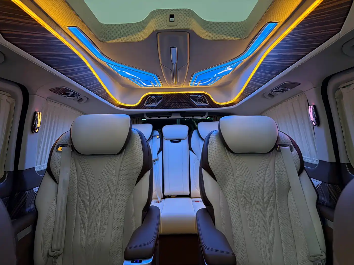 Mercedes-Benz V-Class 2022 V 260 L Long Wheelbase Luxury Edition фото 18