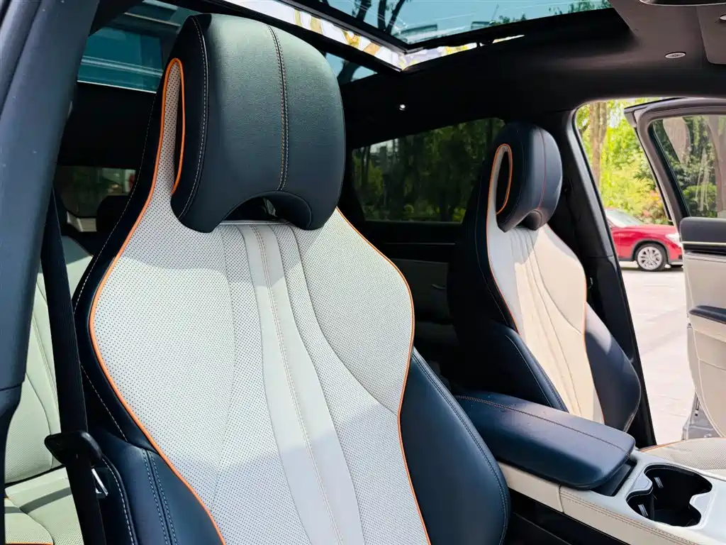 BYD Song PLUS PHEV 2024 Glory Edition DM-i 110km Flagship PLUS фото 9