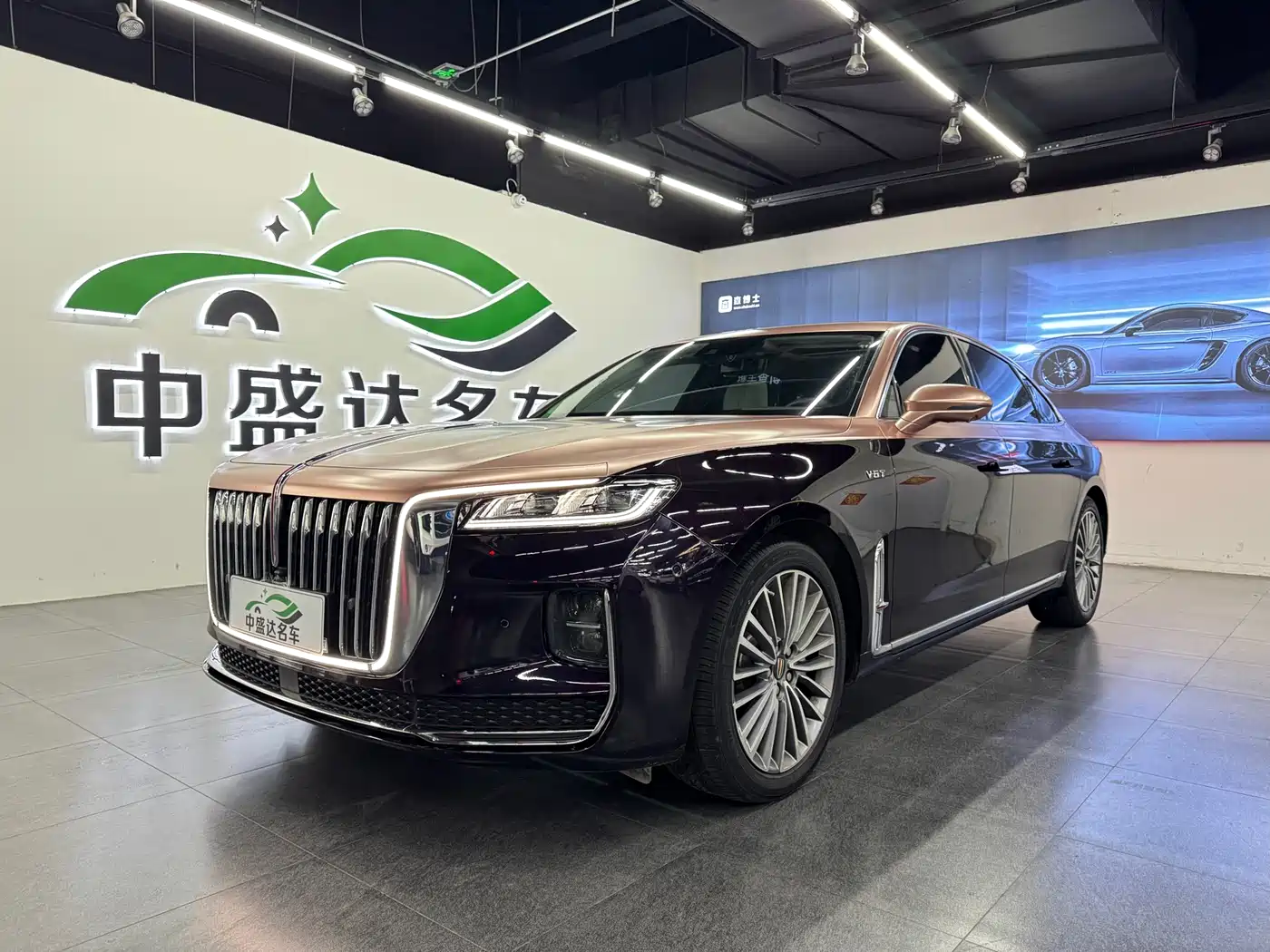 Hongqi H9 2020 2.0T Smart Connection Qi Chang Edition