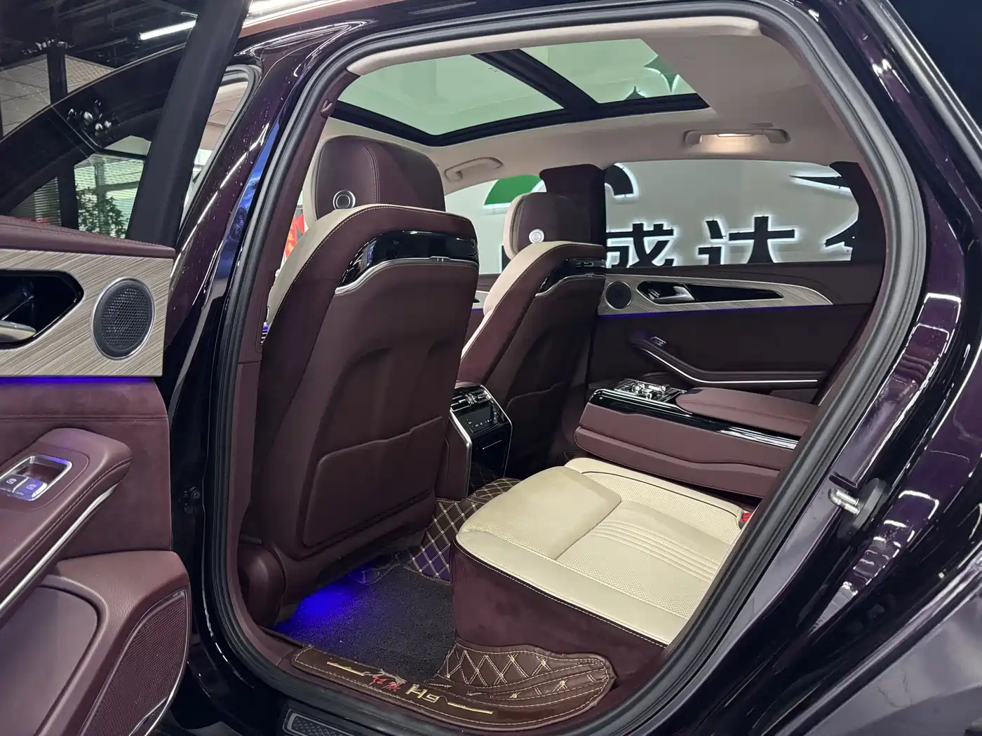 Hongqi H9 2020 2.0T Smart Connection Qi Chang Edition фото 8
