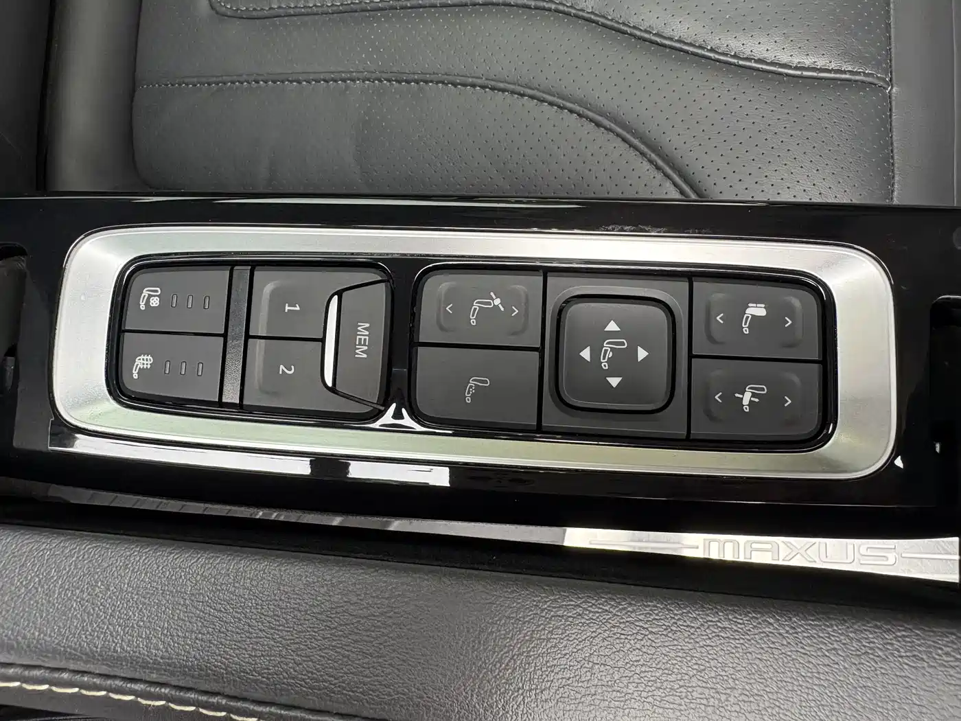 SAIC Maxus Maxus G20 2021 PLUS 2.0T Gasoline Automatic Intelligent Premium Edition фото 17