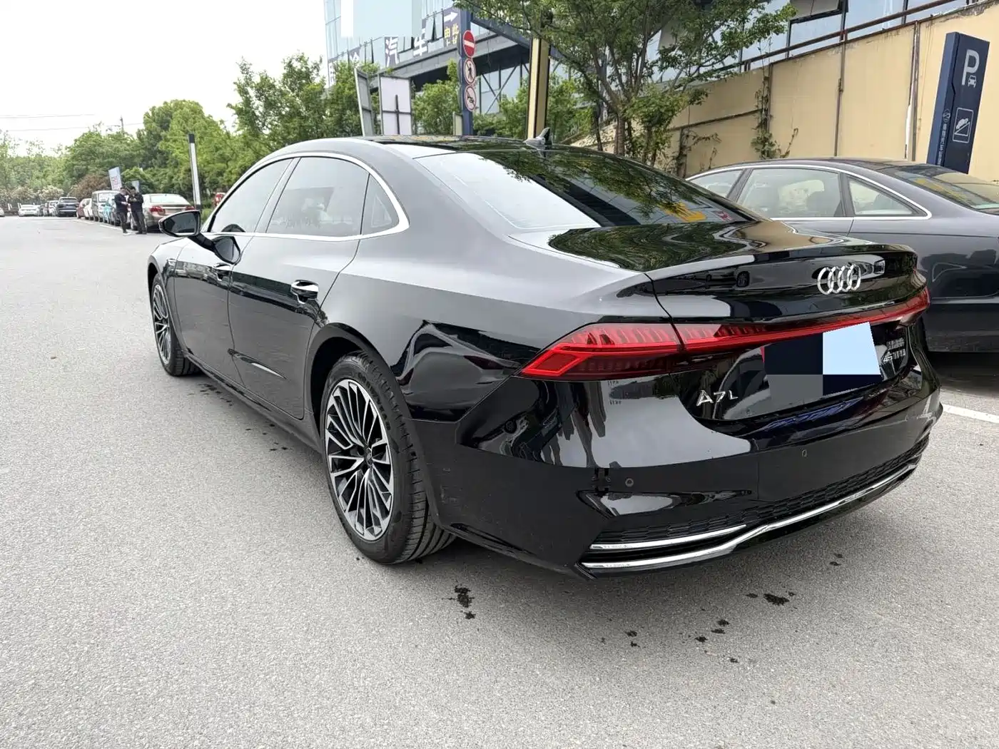 Audi A7L 2024 45 TFSI Luxury фото 4