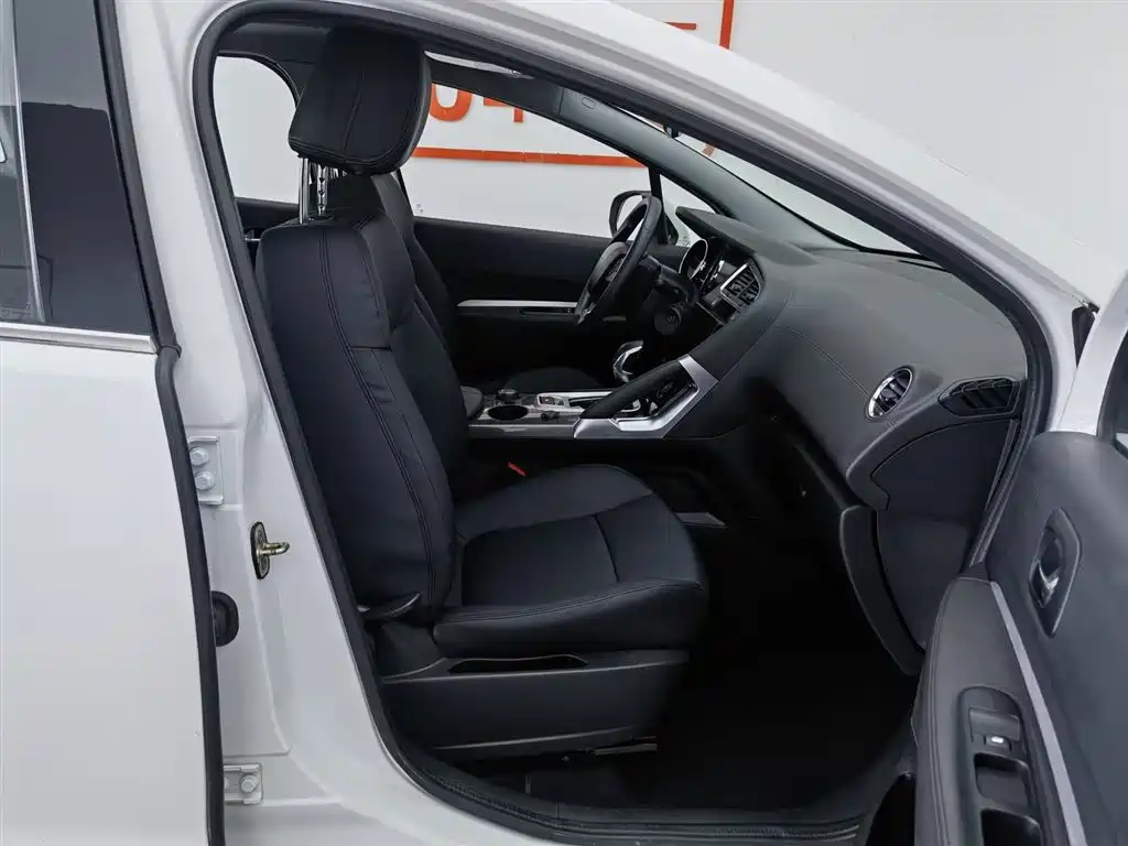 Peugeot 3008 2019 350THP Automatic Leading Edition фото 23