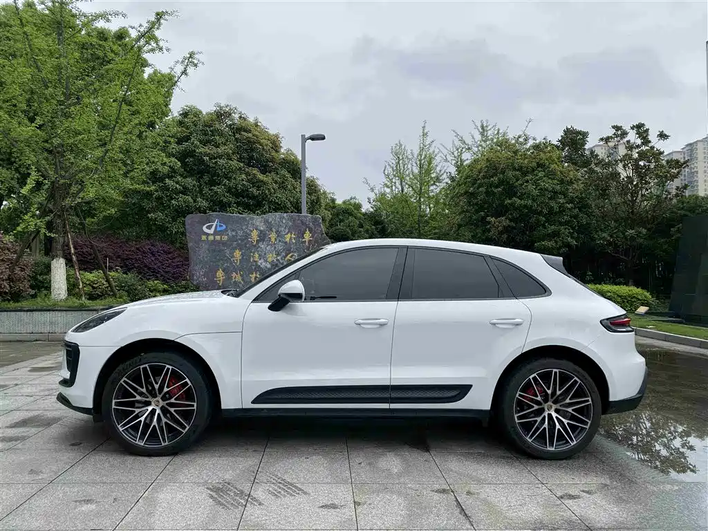 Porsche Macan 2022 Macan 2.0T фото 15