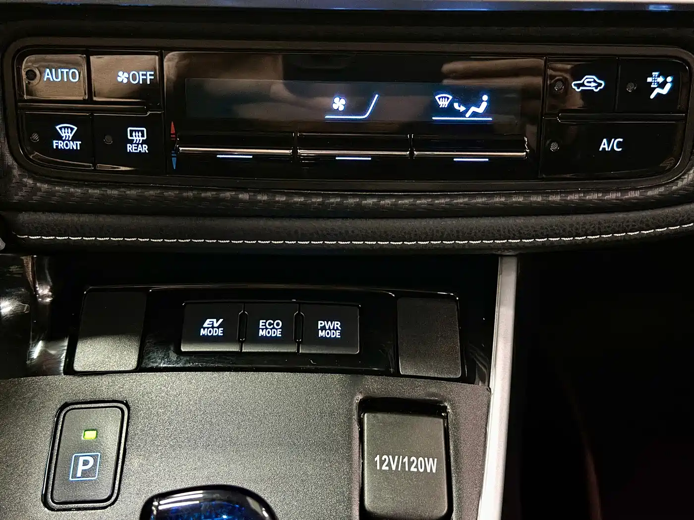 Toyota Levin 2017 Facelift Hybrid 1.8H GS E-CVT Elite Sunroof Edition China V фото 8