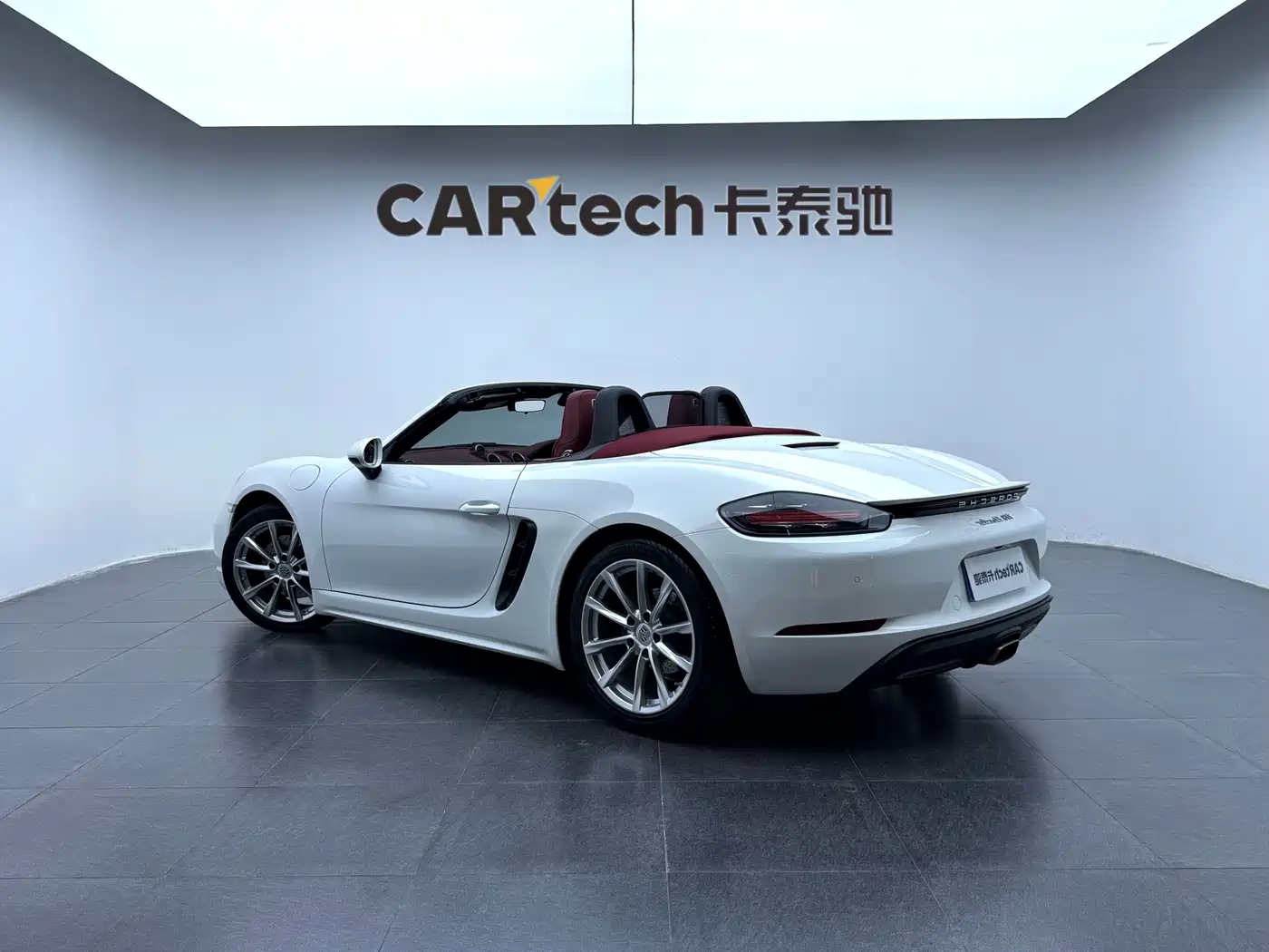 Porsche 718 2022 Boxster 2.0T фото 7
