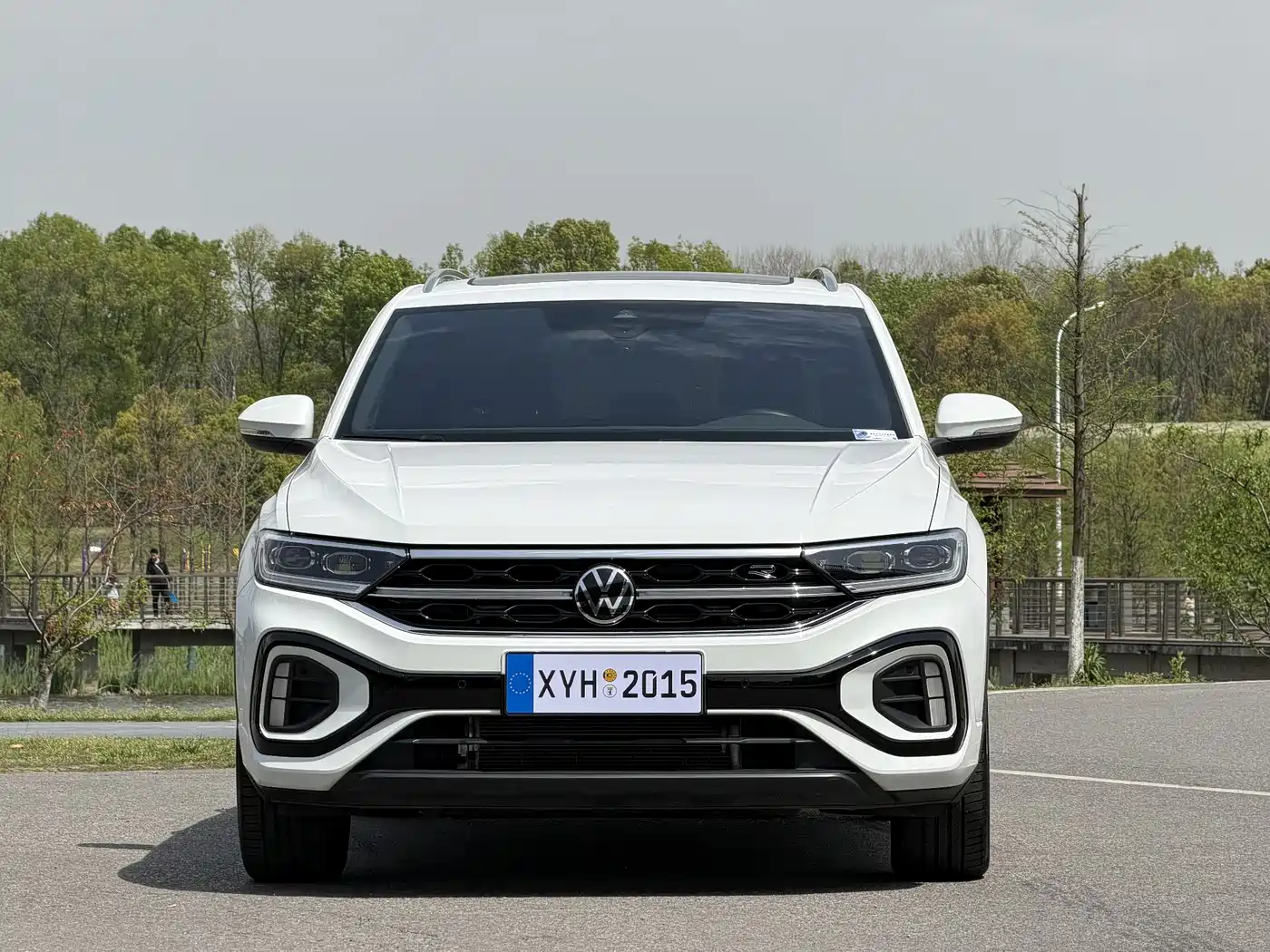 Volkswagen T-ROC 2024 300TSI DSG 2WD Morning Light Edition фото 2