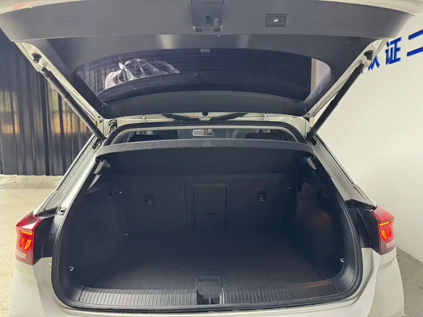 Volkswagen T-ROC 2021 280TSI DSG 2WD Comfort Connected фото 11