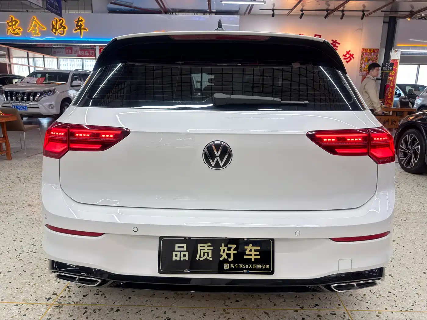 Volkswagen Golf 2023 280TSI DSG R-Line Lite фото 4