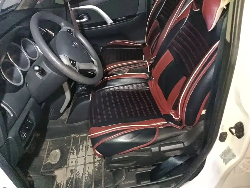 Changan CX20 2016 2014 1.4L IMT Sunroof Navigation Edition (China V)