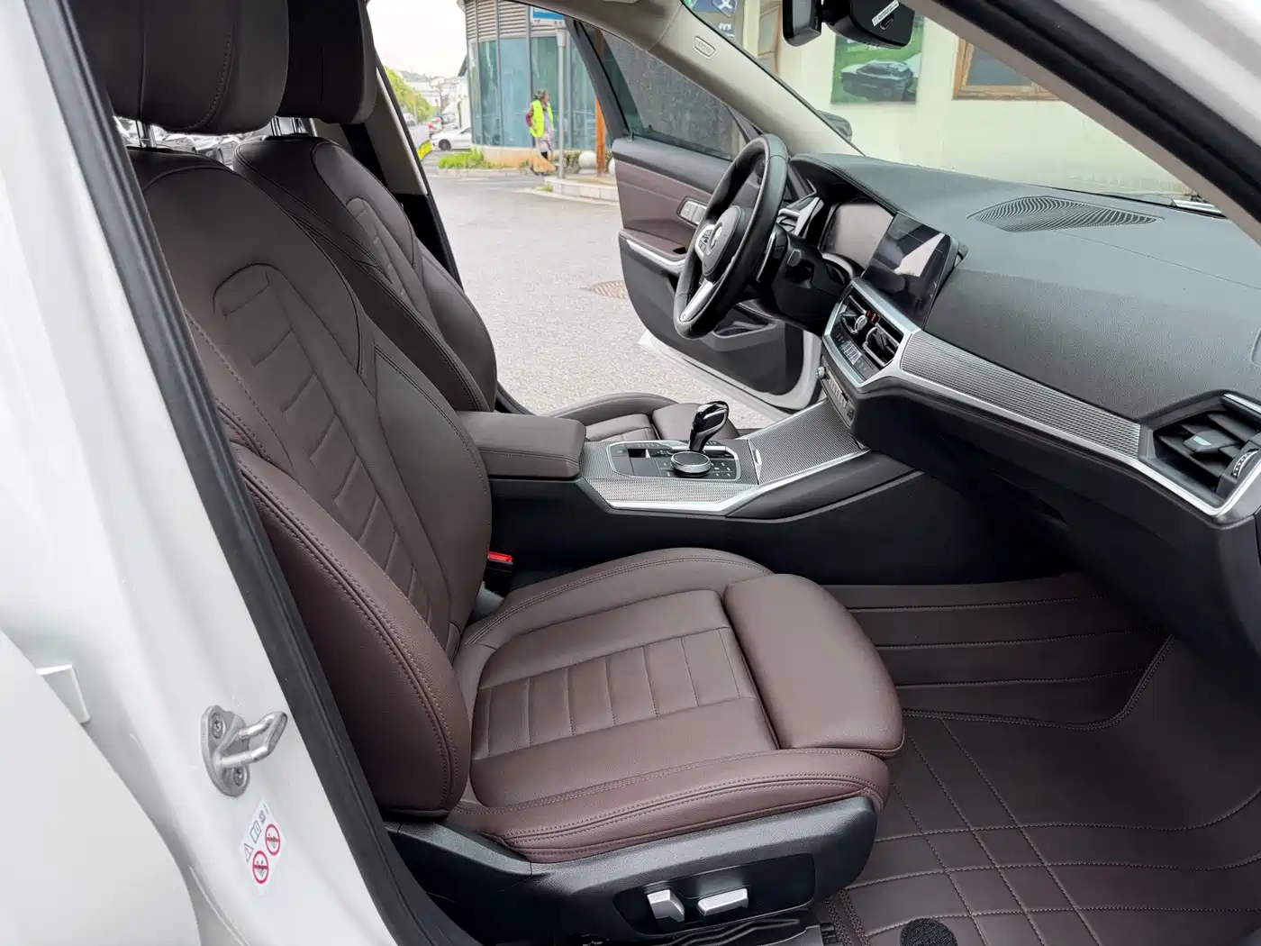 BMW 3 Series 2020 325Li M Sport Black Night Package фото 12